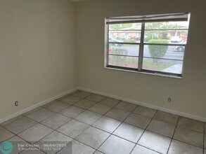 8502 NW 35th St in Coral Springs, FL - Building Photo - Building Photo