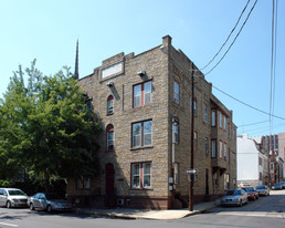 439 W Walnut St Apartments