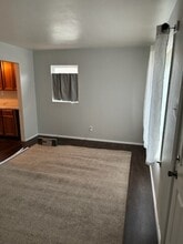 3678 Dixie Dr in St. Ann, MO - Foto de edificio - Building Photo