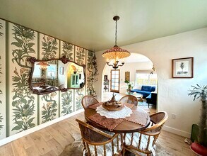 4949 Granada St in Los Angeles, CA - Building Photo - Building Photo