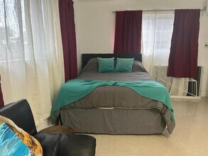 4213 NE 21st Ave in Fort Lauderdale, FL - Building Photo - Building Photo