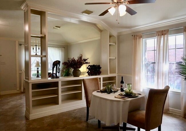 property at 1714 Oak Ridge Dr