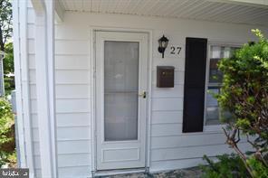 property at 27 E Pall Mall St