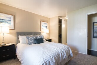 Terra Nova in Chula Vista, CA - Building Photo - Building Photo