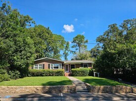 518 E Call St in Tallahassee, FL - Building Photo