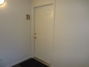 220 Brett Cir in Wauconda, IL - Building Photo - Building Photo