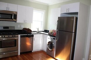 81 Florence St, Unit 1 in Boston, MA - Building Photo