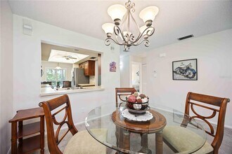 4321 Longmeadow in Sarasota, FL - Building Photo - Building Photo