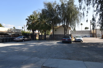 45158 King St in Indio, CA - Foto de edificio - Other