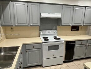 11349 SW 85th Ln in Miami, FL - Building Photo - Building Photo