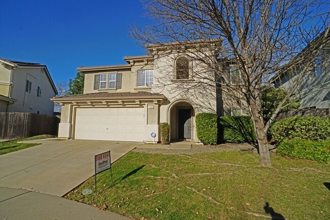 property at 1636 Drummond Ln