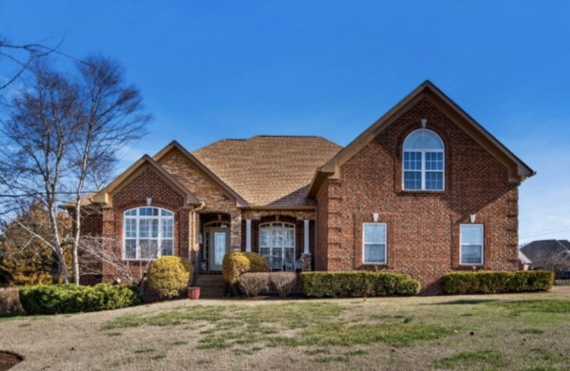 301 Chamblee Ct in Mount Juliet, TN - Building Photo