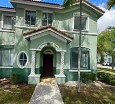 2458 SE 15th Pl in Homestead, FL - Building Photo