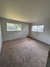 6220 Chatham Dr in Fort Wayne, IN - Building Photo - Building Photo