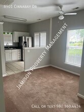 8901 Cinnabay Dr in Charlotte, NC - Building Photo - Building Photo