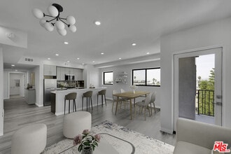 5608 La Mirada Ave in Los Angeles, CA - Building Photo - Building Photo