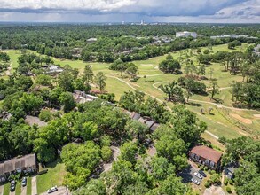 1942 Larette Dr in Tallahassee, FL - Building Photo - Building Photo