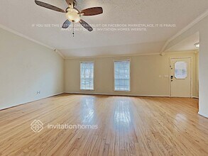 110 S Village Knoll Cir in Spring, TX - Building Photo - Building Photo