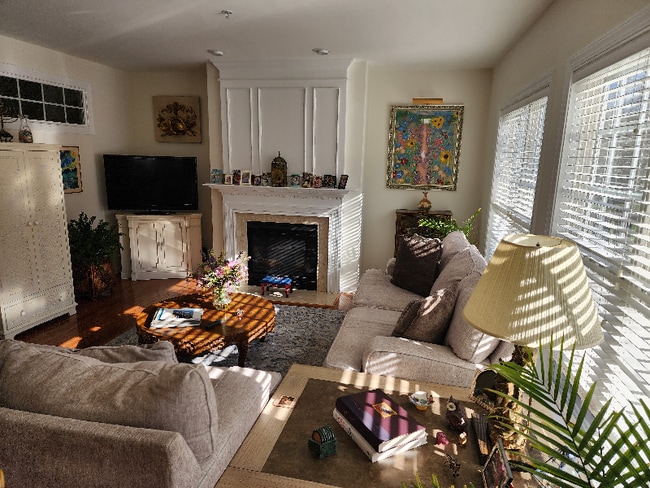 304 Arthur Ct in Newtown Square, PA - Building Photo - Building Photo