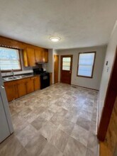 113 Pineview Rd in Spartanburg, SC - Foto de edificio - Building Photo