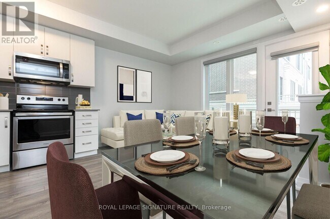 property at 3580 Lake Shore Blvd W