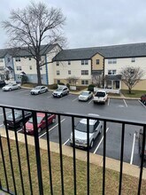 4501 Romlon St, Unit 203 in Beltsville, MD - Foto de edificio - Building Photo