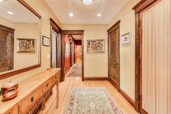 4200 N Hermitage Ave in Chicago, IL - Building Photo - Building Photo