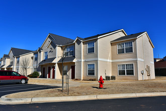 Lyons Estates in Oklahoma City, OK - Foto de edificio - Building Photo