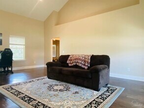 1671 Eagle Terrace in Gonzalez, FL - Building Photo - Building Photo