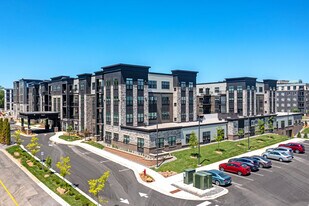 Amira Choice in Bloomington, MN - Building Photo