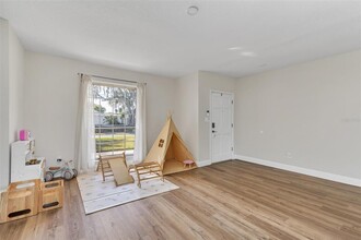 4520 Lake Gem Cir in Orlando, FL - Building Photo - Building Photo