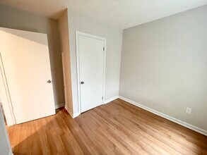 76 Hammond St, Unit F in Boston, MA - Foto de edificio - Building Photo