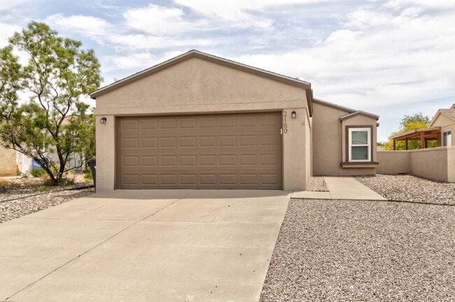 2160 High Desert Cir NE in Rio Rancho, NM - Building Photo - Building Photo
