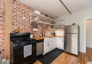 1275 N Clarkson St in Denver, CO - Building Photo - Building Photo