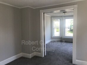 116 Howe Ave in Shelton, CT - Building Photo - Building Photo