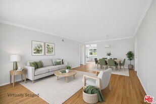 1308 Havenhurst Dr in West Hollywood, CA - Building Photo