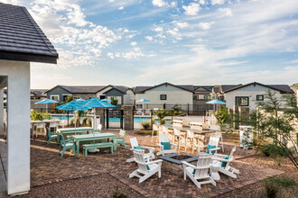 Bungalows on Cottonwood in Casa Grande, AZ - Foto de edificio - Building Photo