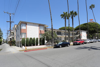 125 Washington Ave in Santa Monica, CA - Foto de edificio - Primary Photo