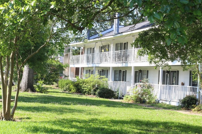 4352 Stumberg Ln in Baton Rouge, LA - Foto de edificio - Building Photo