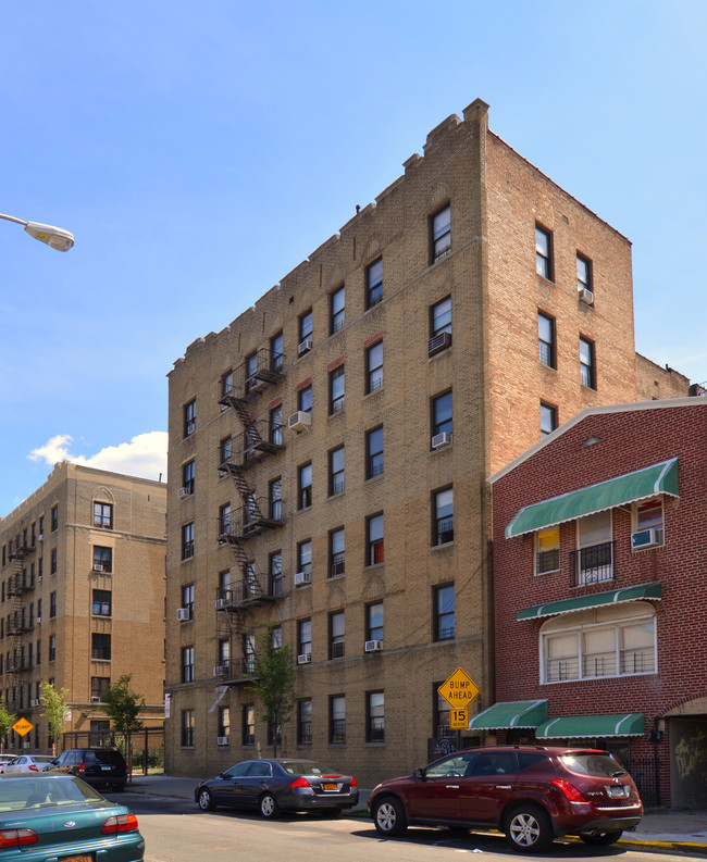 2022 - 2024 Benedict Avenue in Bronx, NY - Building Photo - Building Photo