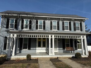 160 1/2 W Mound St in Circleville, OH - Building Photo - Building Photo