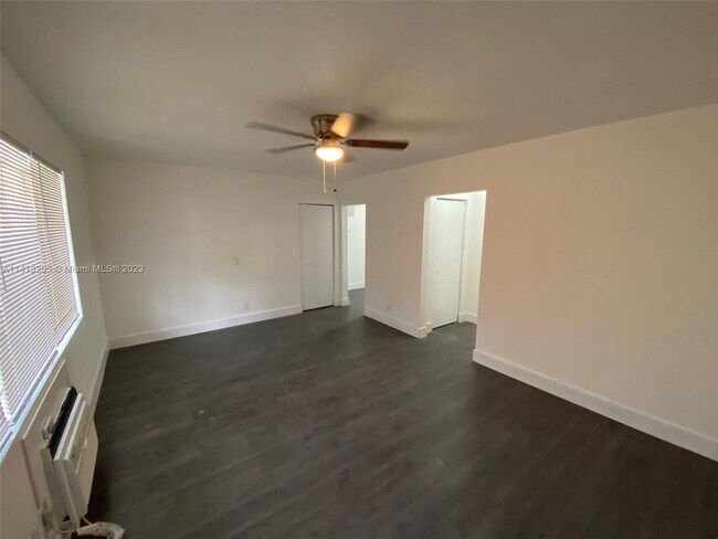 1842 Madison St-Unit -3 in Hollywood, FL - Building Photo - Building Photo