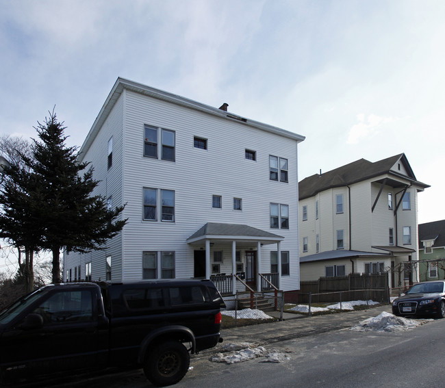 133 Fairmont Ave in Worcester, MA - Foto de edificio - Building Photo