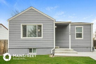 1308 Havana St in Aurora, CO - Building Photo