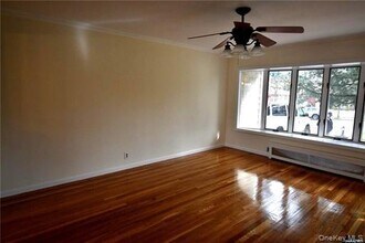 44 Miller Rd in Farmingdale, NY - Building Photo - Building Photo