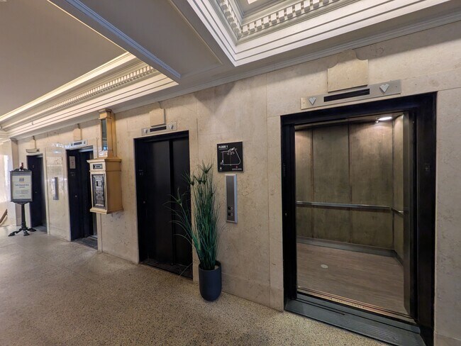 4821 N Winthrop Ave in Chicago, IL - Building Photo - Building Photo
