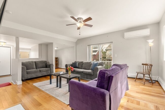 45 Quincy St in Medford, MA - Building Photo - Building Photo