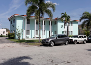 Marko Terrace in Coral Gables, FL - Building Photo - Building Photo