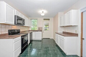 3206 Bishop St in Cincinnati, OH - Building Photo - Building Photo