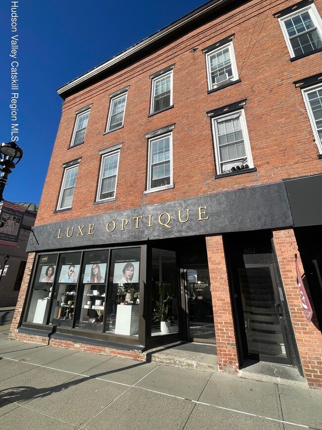 property at 602 Warren St